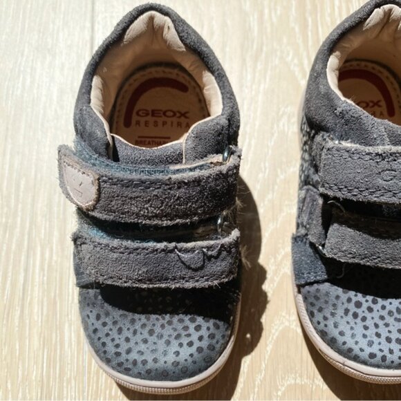 Liquidation Sale: Geox Kids' | Black First Walker Shoes with Polka Dots - Picture 2 of 8